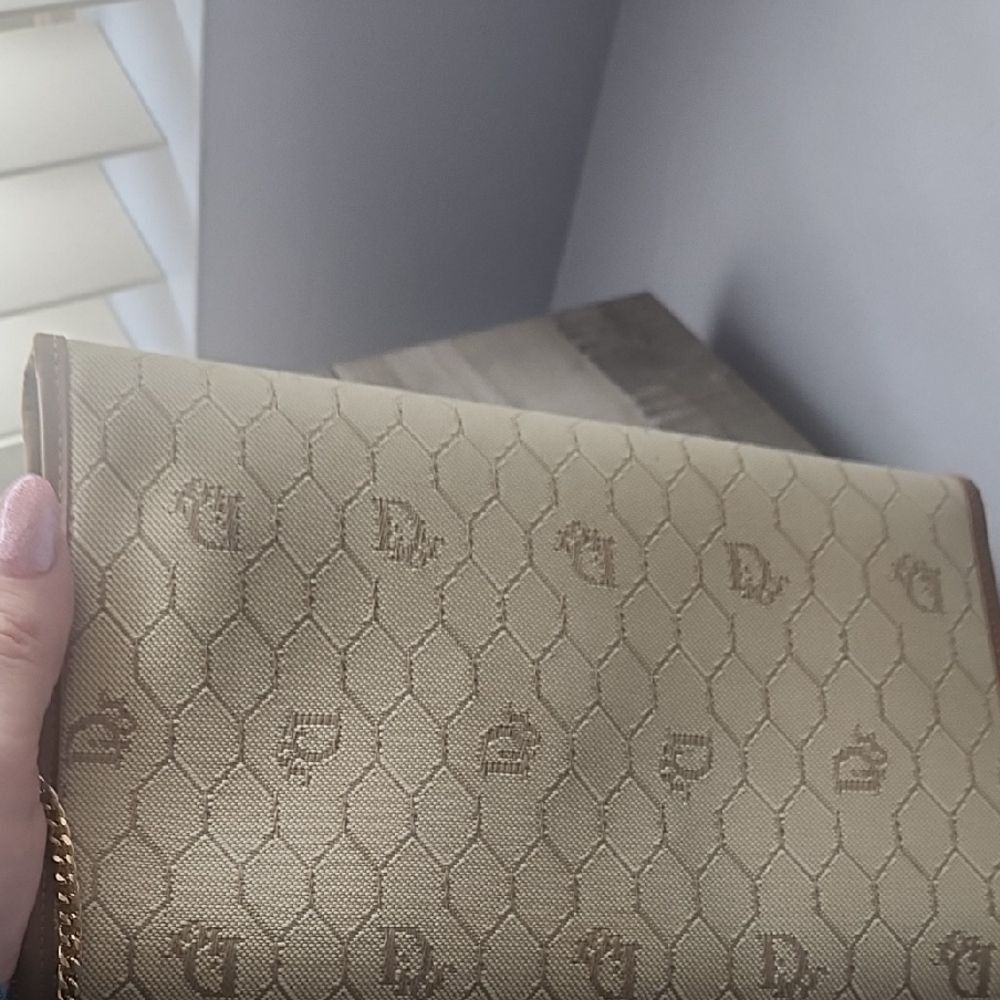 Dior Honeyomb Vintage Shoulder Bag - Picture 10 of 13
